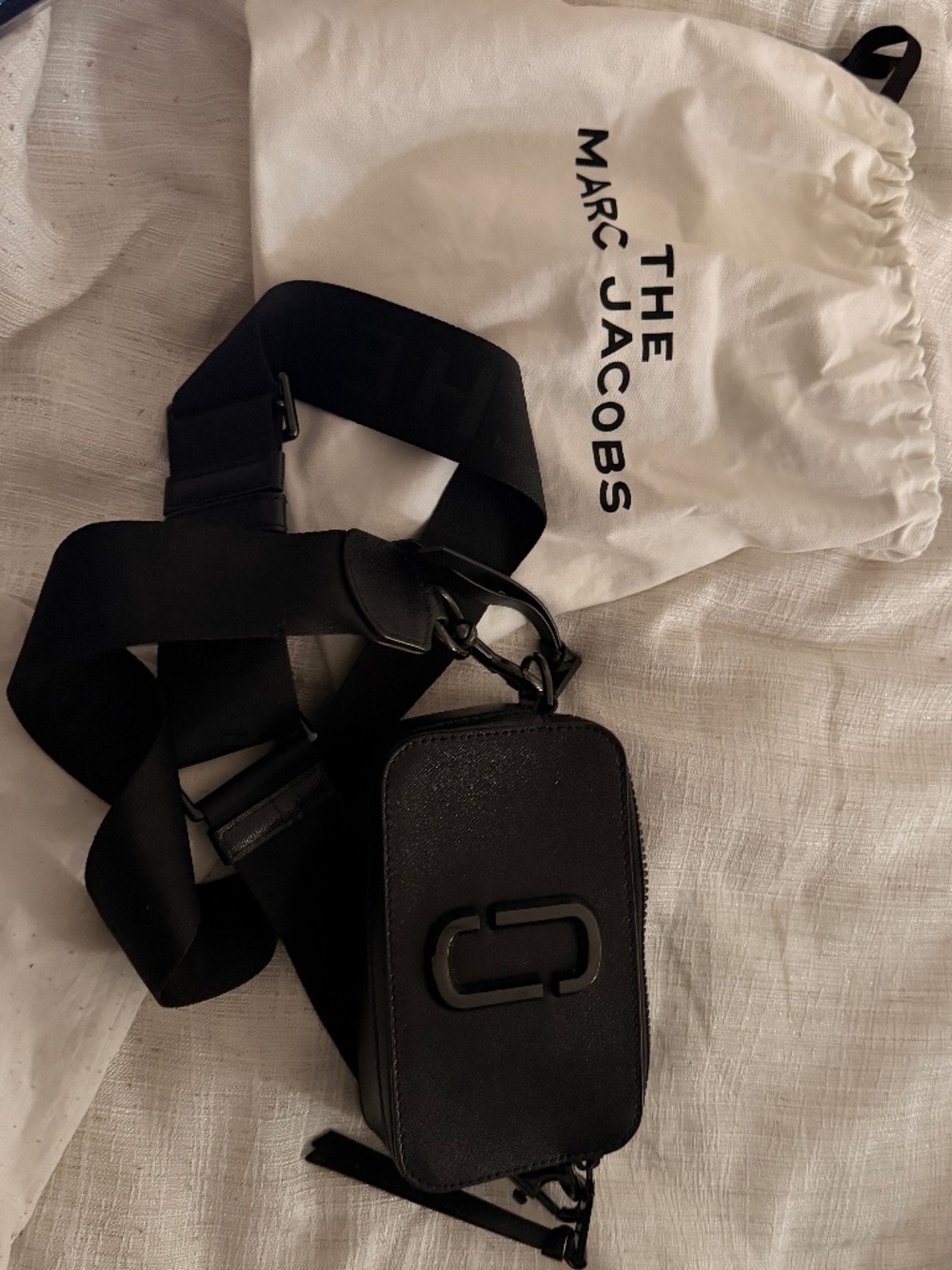 Marc Jacobs Snapshot Black on Black hardware